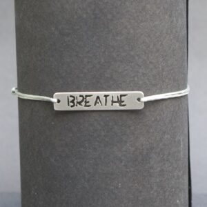 bracelet jade “yolo” médaillon inox
