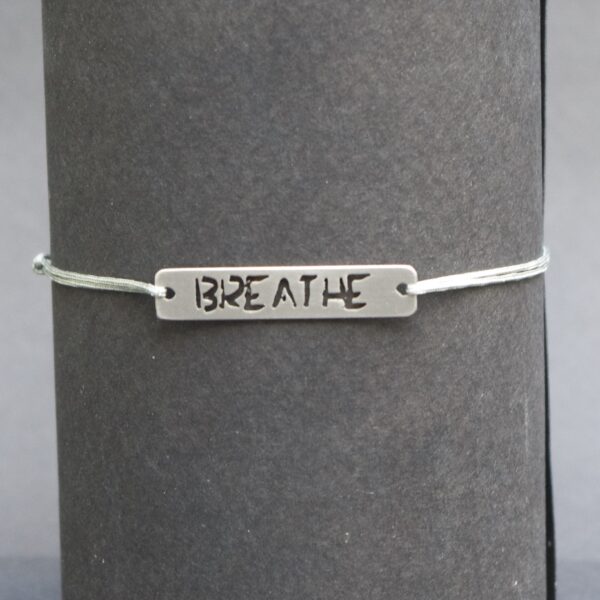 bracelet jade “yolo” médaillon inox