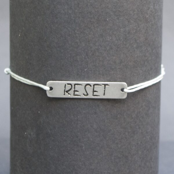 bracelet jade “Reset” médaillon inox